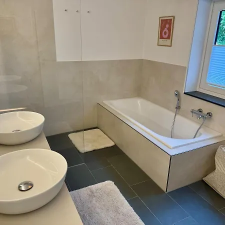 Wohlfuehlwohnung Mit Garten Bei Hamburg アパート *